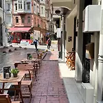 New Pera Aparthotel