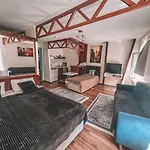 New Pera Aparthotel 4*