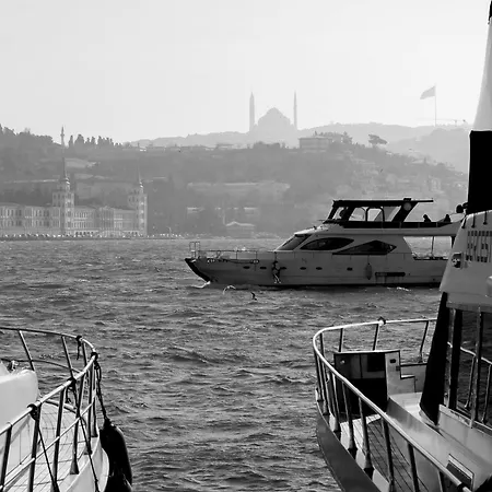 New Pera Aparthotel 4*